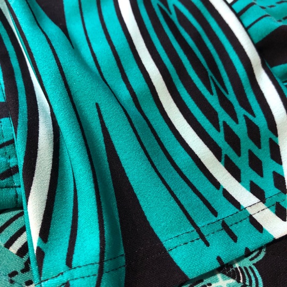 EUC Women’s Turquoise Patterned Maxi Dress - Picture 9 of 9